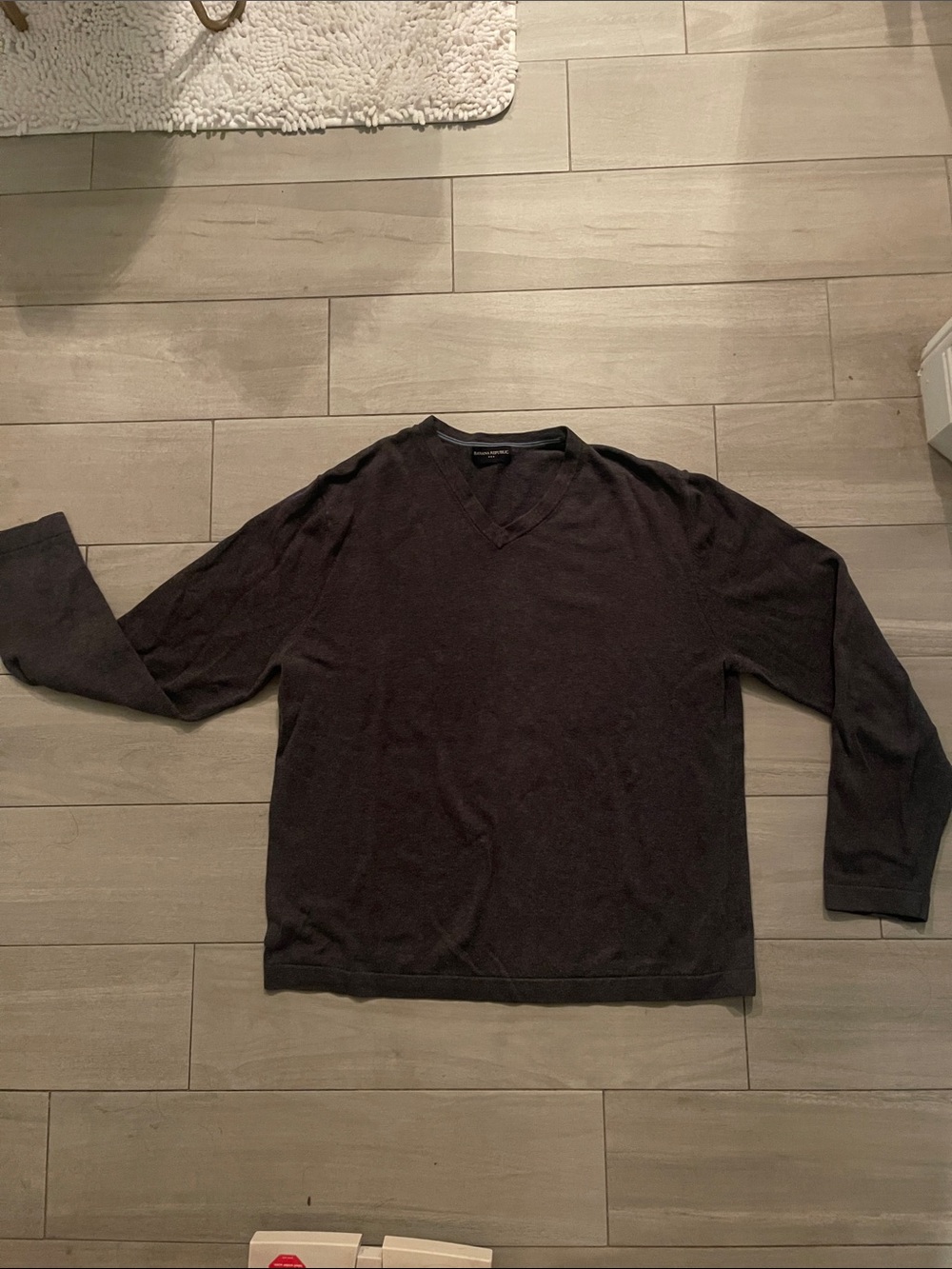 Banana Republic Men's Dark Charcoal V-Neck Sweater